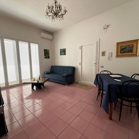 شقة Terrazza Faraglioni أكيتْريتْسا المظهر الخارجي الصورة