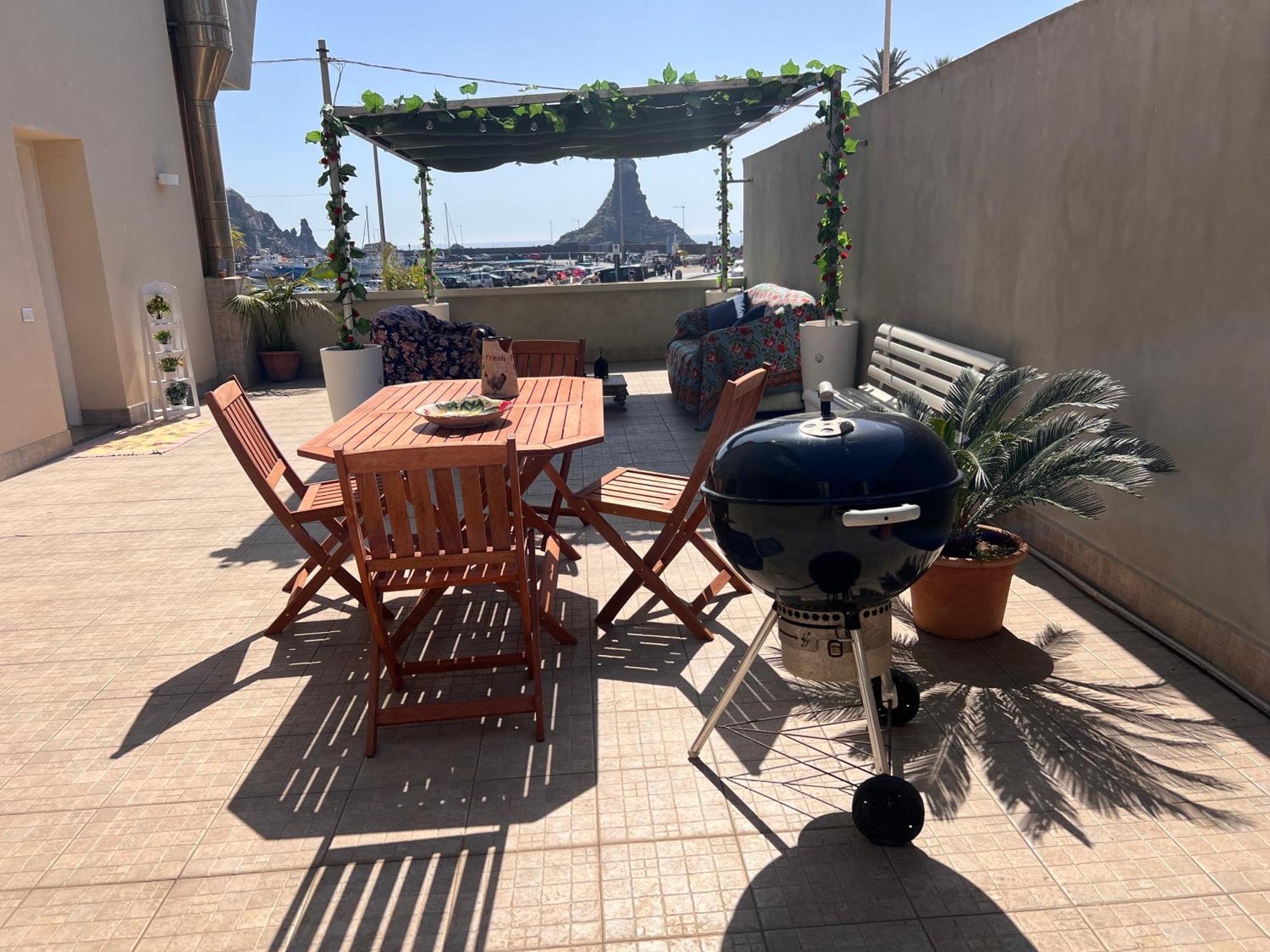 شقة Terrazza Faraglioni أكيتْريتْسا المظهر الخارجي الصورة